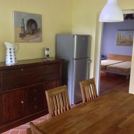 Il Ciliegio Selvatico Apartment แวร์บาเนีย ห้อง รูปภาพ