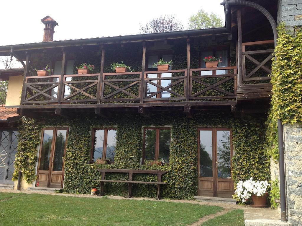 Il Ciliegio Selvatico Apartment แวร์บาเนีย ภายนอก รูปภาพ